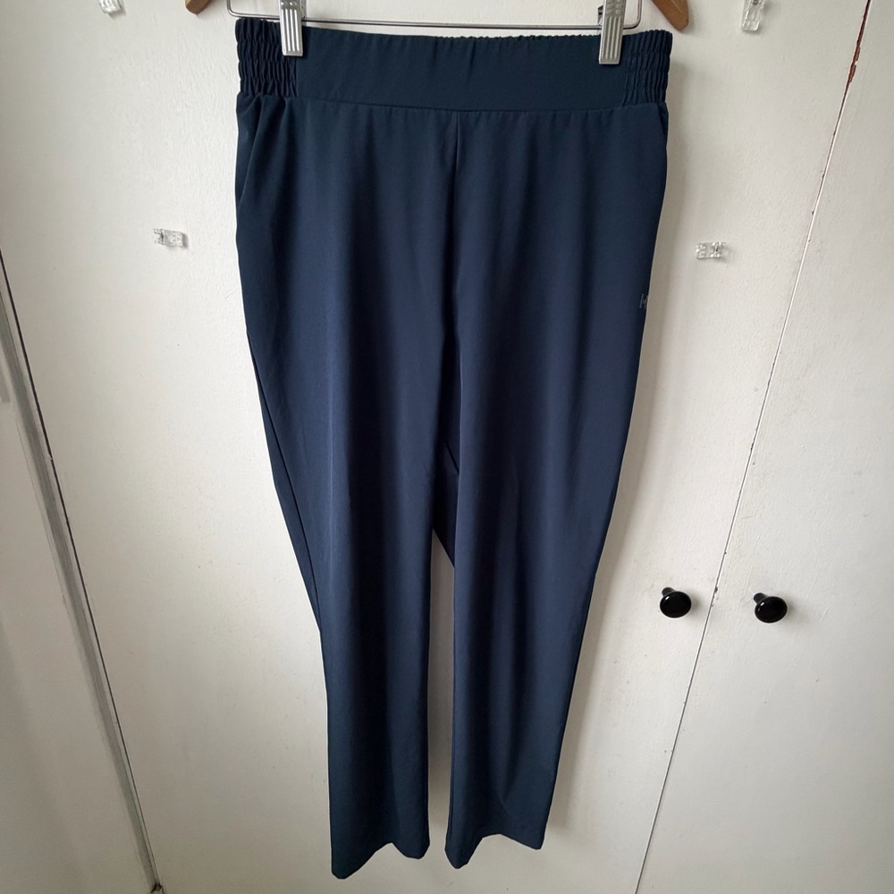 Helly Hansen Navy Performance Pants Women’s M Pull-On Stretch Athletic Travel